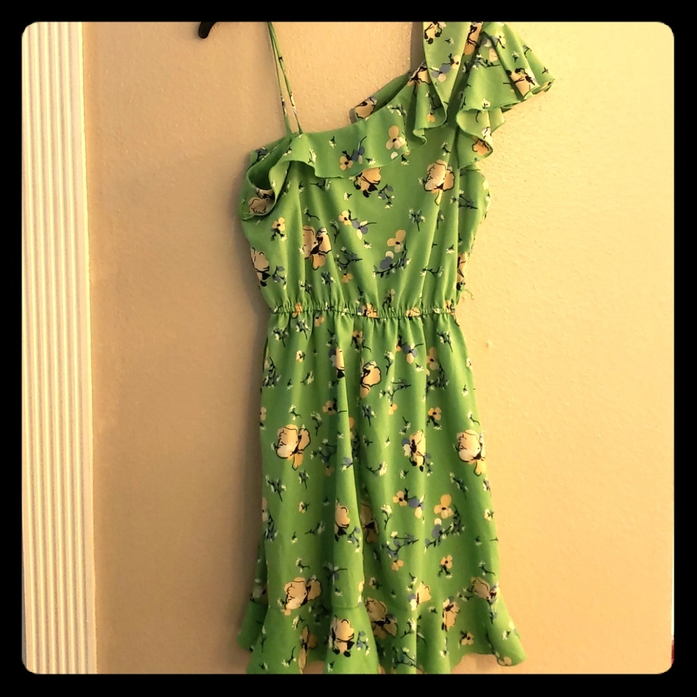 Dress - Picture 1 of 2